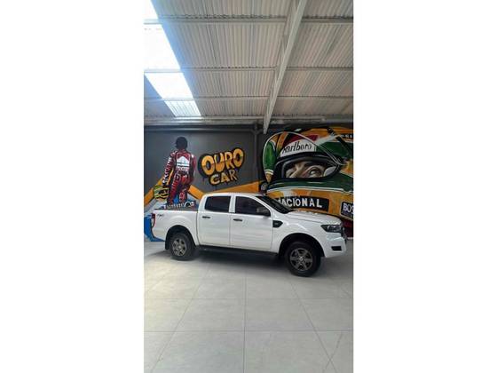 FORD RANGER 2.2 XL 4X4 CD 16V DIESEL 4P MANUAL FORD RANGER 2.2 XL 4X4 CD 16V DIESEL 4P MANUAL